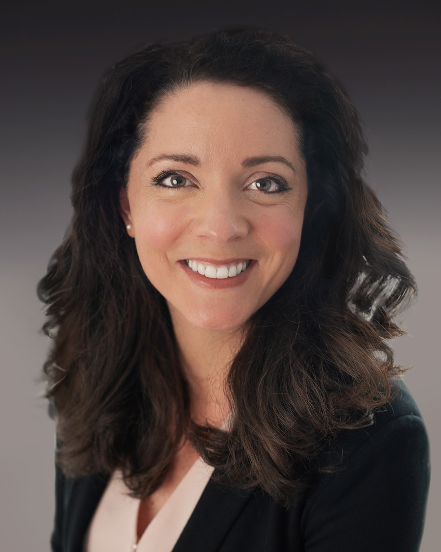Headshot of Dominique Main